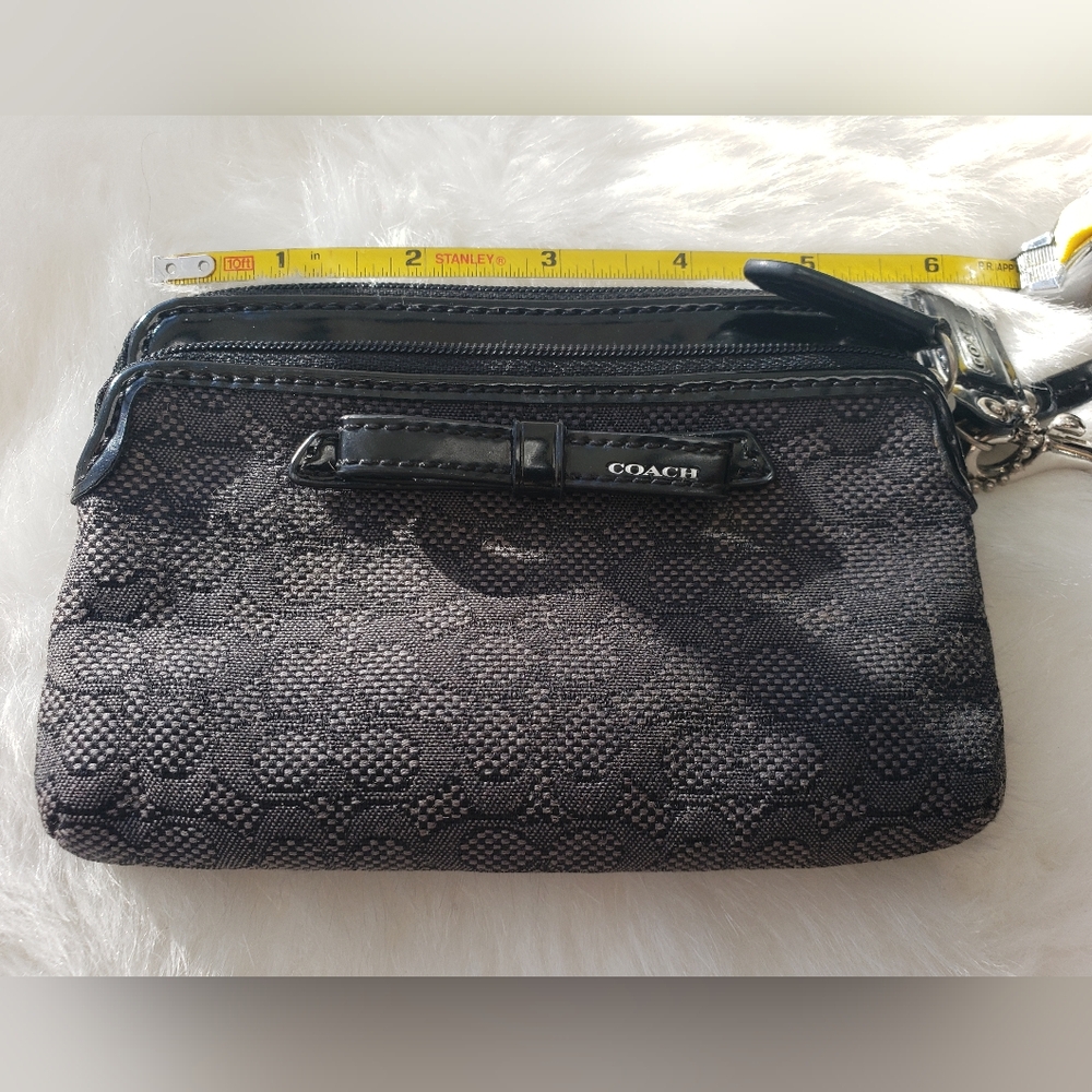 Coach Charcoal Jacquard Signature Wristlet - Picture 6 of 8
